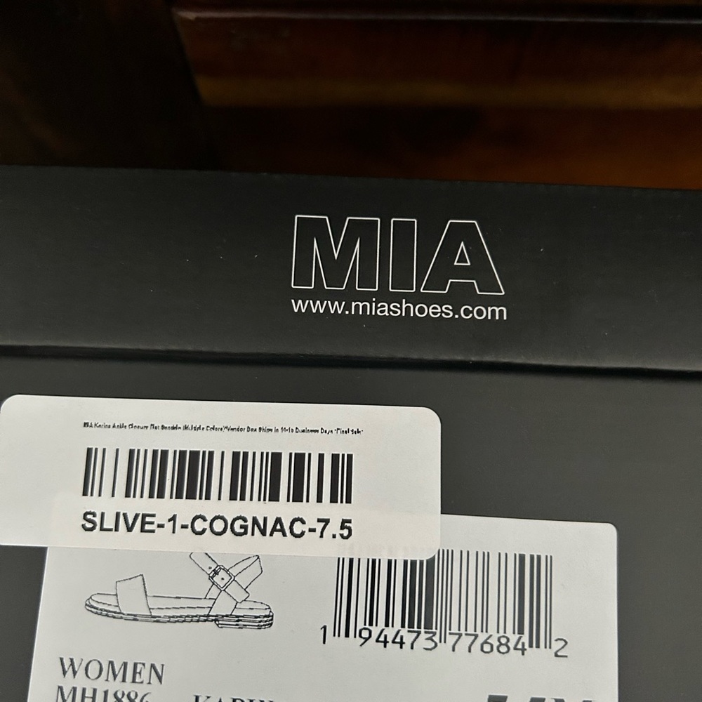 Mia Sandals